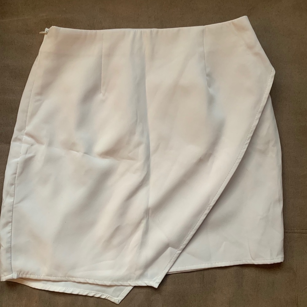 Off white asymmetrical skirt